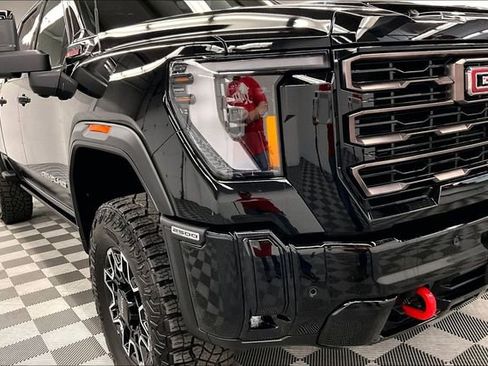 Used 2026 GMC Sierra 2500 AT4X AWD/4WD image 36