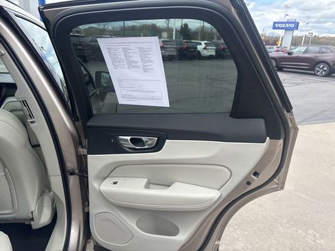 Used 2023 Volvo XC60 B5 Plus w/ Climate Package AWD/4WD image 38