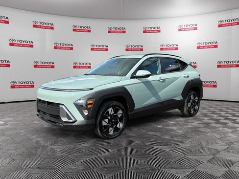 Used 2025 Hyundai Kona SEL AWD/4WD image 1