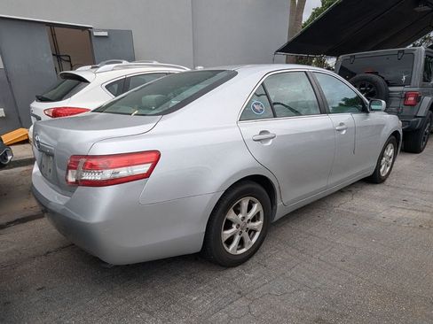Used 2011 Toyota Camry LE w/ LE Extra-Value Pkg image 10