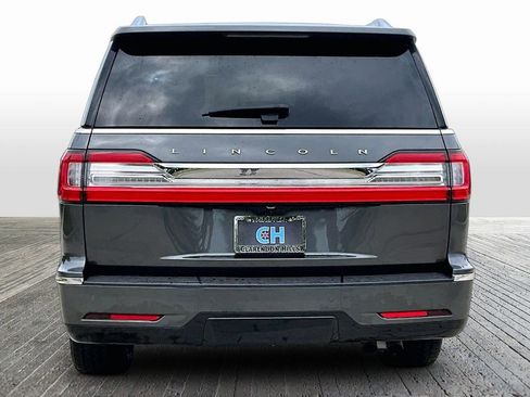 Used 2018 Lincoln Navigator Reserve AWD/4WD image 7
