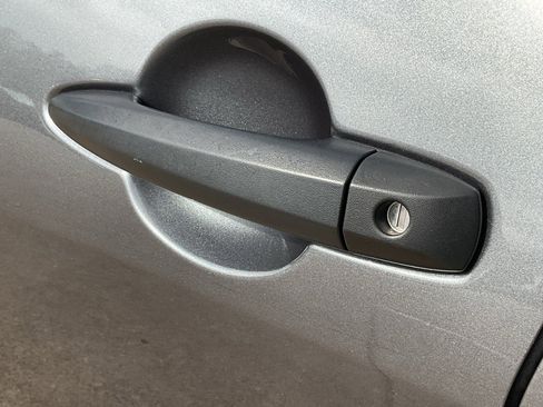 Used 2025 Nissan Sentra S image 8