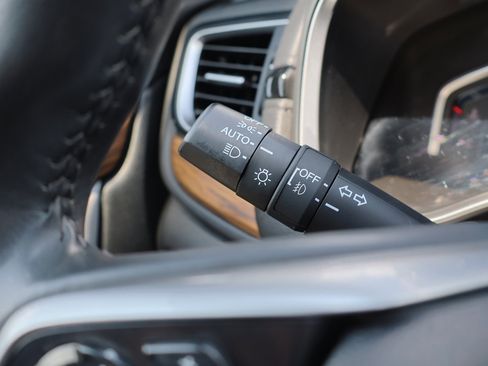 Used 2021 Honda CR-V Touring image 16