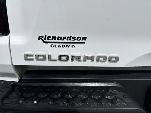 Certified 2023 Chevrolet Colorado Z71 w/ Z71 Convenience Package 2 AWD/4WD image 11