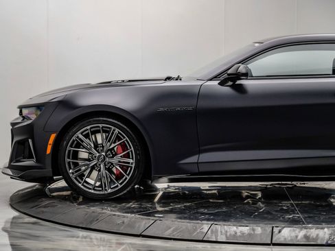 Used 2024 Chevrolet Camaro ZL1 RWD image 10