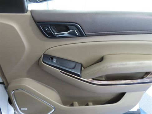 Used 2015 GMC Yukon SLT w/ Open Road Package AWD/4WD image 38