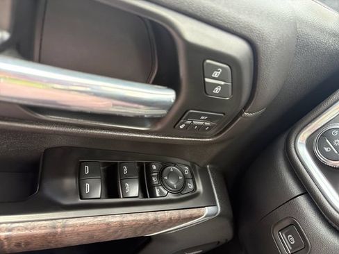 Used 2021 GMC Sierra 2500 Denali w/ Denali Ultimate Package AWD/4WD image 25