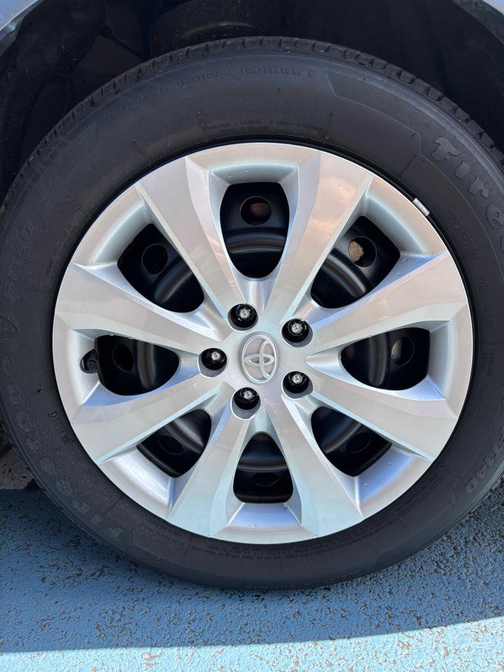 Used 2024 Toyota Corolla LE FWD image 25