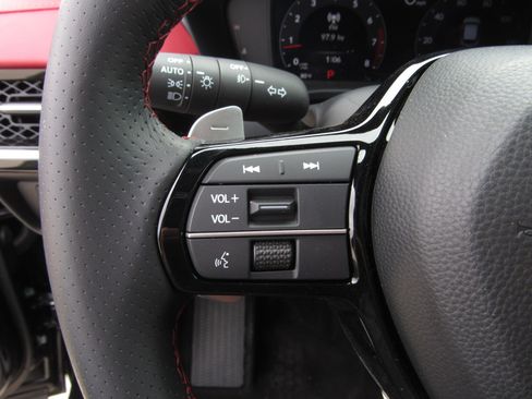 Certified 2025 Acura ADX A-Spec image 27