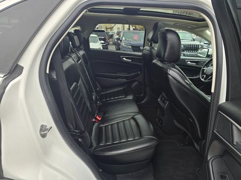 Used 2020 Ford Edge SEL w/ Convenience Package image 16