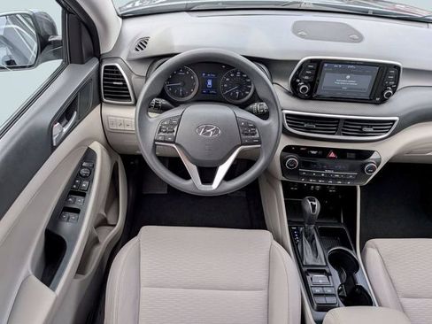 Used 2019 Hyundai Tucson Sport FWD image 15