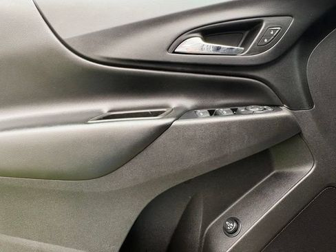 Used 2019 Chevrolet Equinox LT w/ Driver Convenience Package FWD image 22