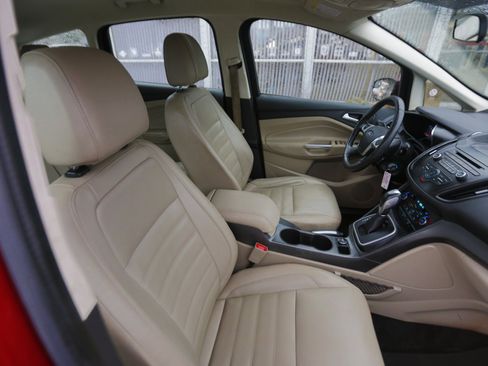 Used 2017 Ford C-MAX Energi SE w/ Equipment Group 402A image 19