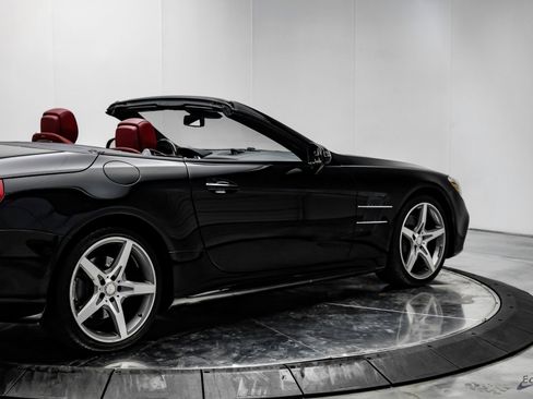 Used 2017 Mercedes-Benz SL 550 image 19