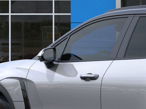 New 2025 Chevrolet Blazer EV LT image 12