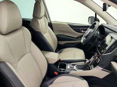 Used 2023 Subaru Forester Limited image 21