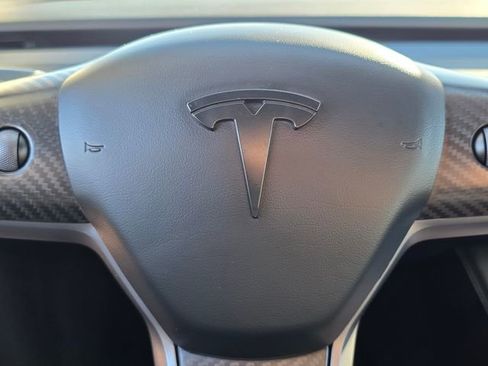 Used 2023 Tesla Model Y Long Range image 23