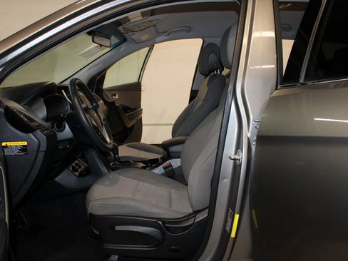 Used 2017 Hyundai Santa Fe Sport image 12