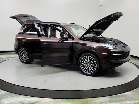 Used 2020 Porsche Cayenne AWD/4WD image 10