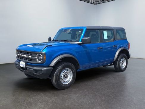 Used 2025 Ford Bronco 4-Door AWD/4WD image 1