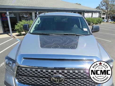 Used 2018 Toyota Tundra SR5 w/ SR5 Upgrade Package AWD/4WD image 14