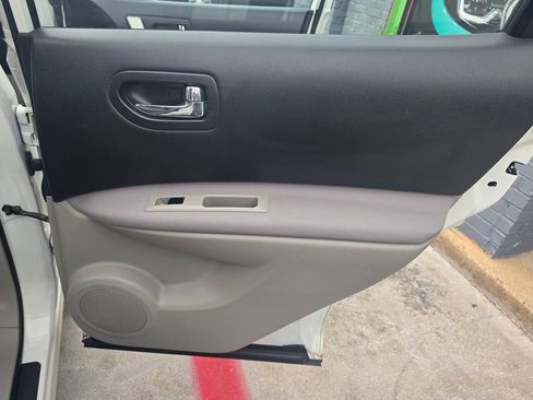 Used 2015 Nissan Rogue S w/ Convenience Package FWD image 27