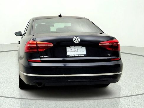 Used 2019 Volkswagen Passat 2.0T Wolfsburg w/ Wheels & Sunroof Package FWD image 6