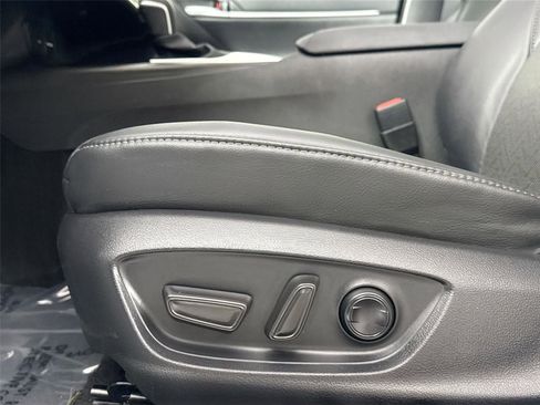 Certified 2023 Toyota Camry XLE FWD image 28