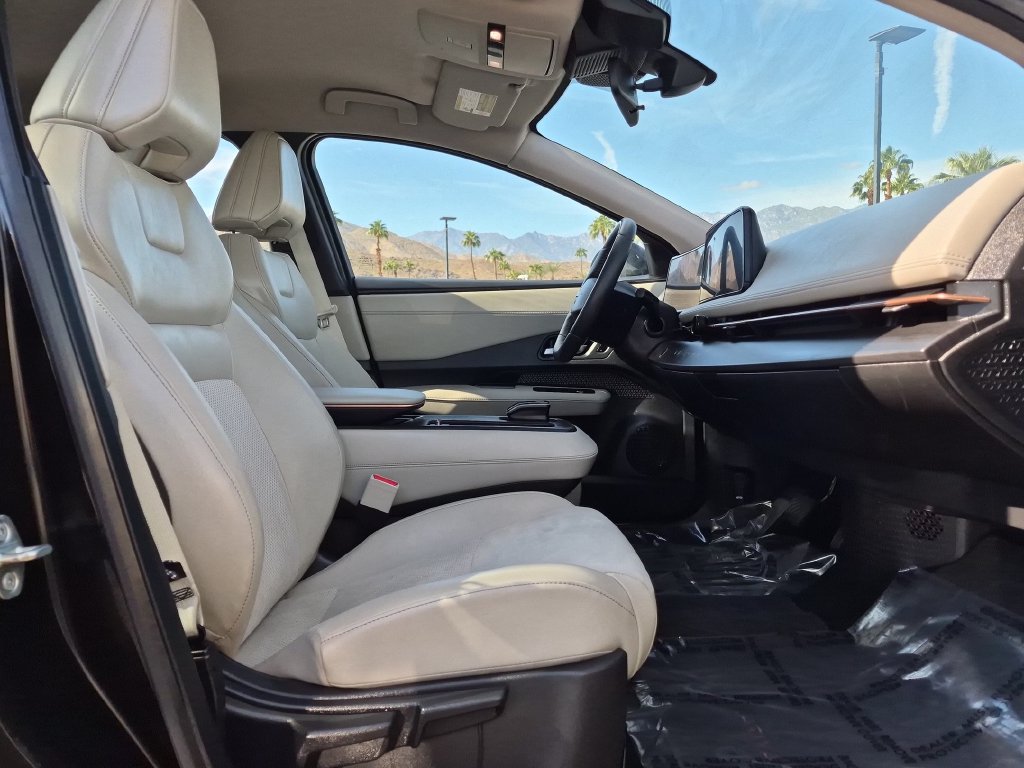 Used 2024 Nissan Ariya FWD image 18