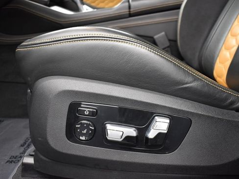 Used 2021 BMW X5 M AWD/4WD image 26