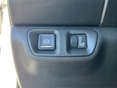 Used 2019 GMC Acadia SLT image 30