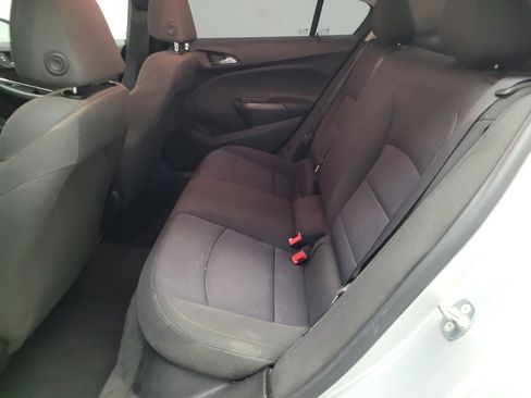 Used 2018 Chevrolet Cruze LS image 18