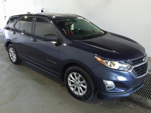 Used 2018 Chevrolet Equinox LS FWD image 4