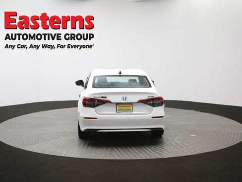 Used 2022 Honda Civic Touring image 36
