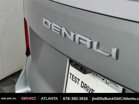 New 2026 GMC Yukon Denali w/ Advanced Technology Package AWD/4WD image 39
