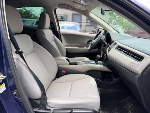 Used 2016 Honda HR-V LX image 13