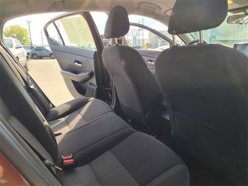 Used 2022 Nissan Sentra SV image 19