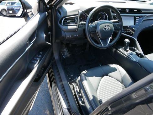 Certified 2020 Toyota Camry SE FWD image 10
