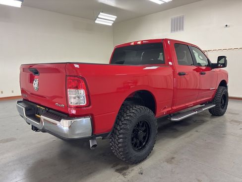 Used 2024 RAM 2500 Big Horn w/ Bed Utility Group image 9