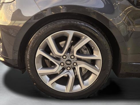 Used 2020 Land Rover Range Rover Sport HSE image 34