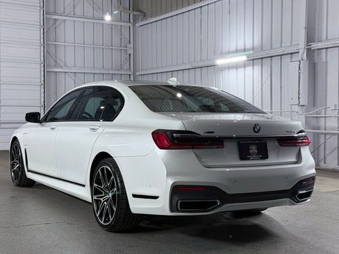 Used 2020 BMW 745e xDrive image 11