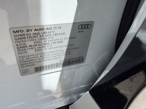 Used 2025 Audi Q6 e-tron Premium w/ Convenience Package RWD image 48