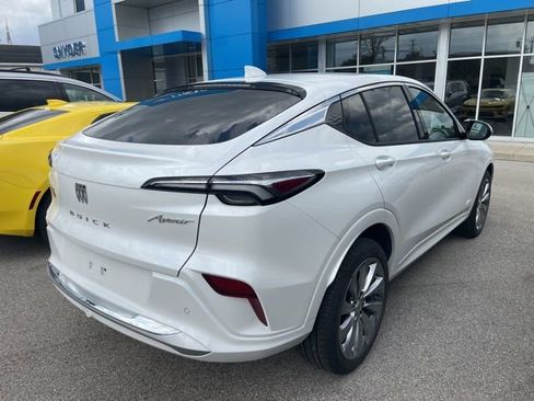 Used 2024 Buick Envista Avenir FWD image 3