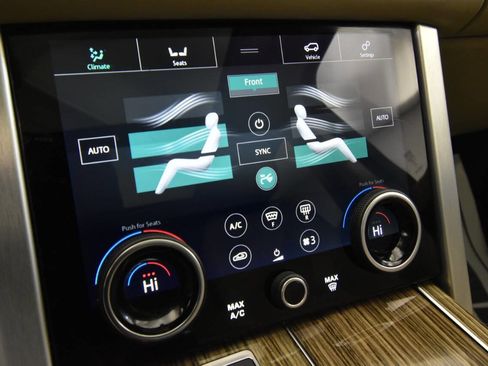 Used 2018 Land Rover Range Rover Long Wheelbase Supercharged image 22