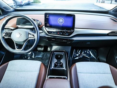 Certified 2023 Volkswagen ID.4 2WD image 17