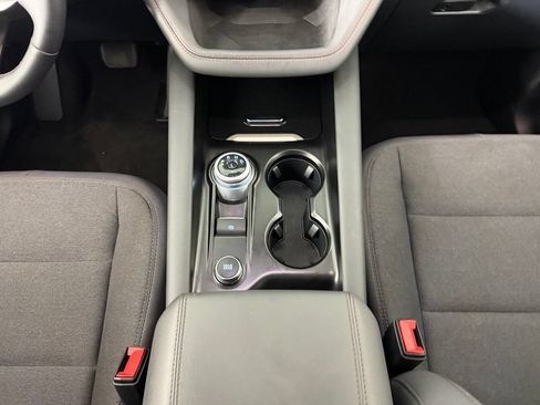Used 2025 Ford Explorer Active RWD image 17