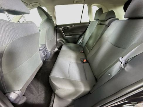 Certified 2025 Toyota RAV4 LE image 22
