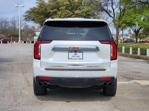 Used 2023 GMC Yukon Denali image 33