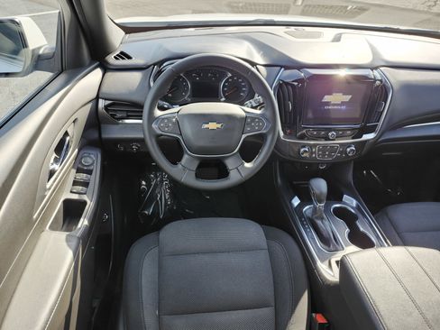 Used 2023 Chevrolet Traverse LT w/ Rear Camera Mirror Package AWD/4WD image 28