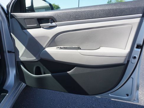 Used 2019 Hyundai Elantra SEL FWD image 24